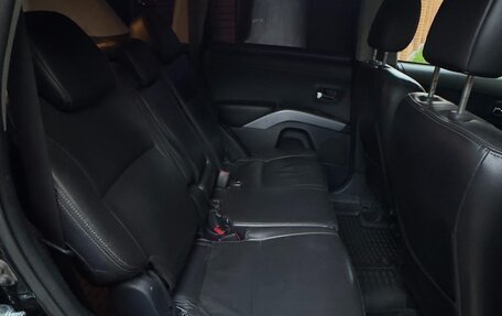 Mitsubishi Outlander III рестайлинг 3, 2010 год, 1 000 000 рублей, 4 фотография