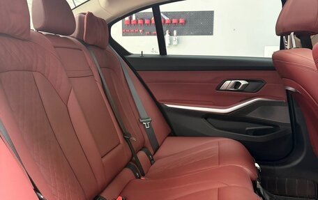 BMW 3 серия, 2024 год, 3 090 000 рублей, 13 фотография