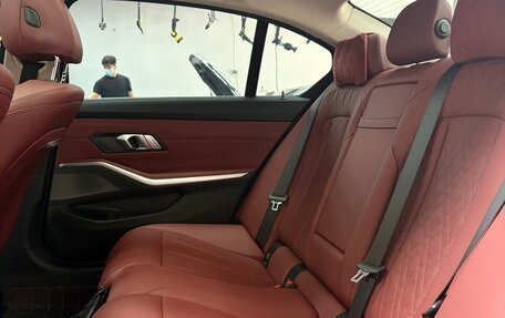 BMW 3 серия, 2024 год, 3 090 000 рублей, 15 фотография
