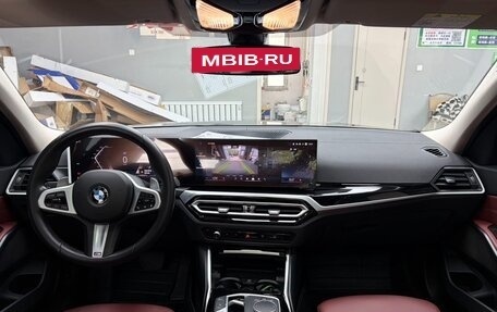BMW 3 серия, 2024 год, 3 090 000 рублей, 10 фотография