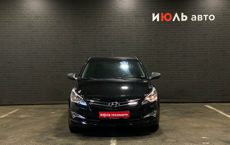 Hyundai Solaris II рестайлинг, 2014 год, 850 000 рублей, 2 фотография