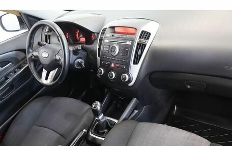 KIA cee'd I рестайлинг, 2012 год, 679 000 рублей, 5 фотография