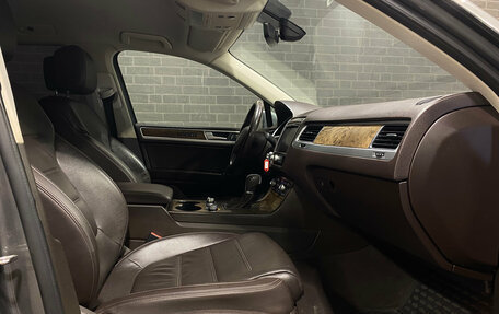 Volkswagen Touareg III, 2016 год, 3 300 000 рублей, 10 фотография