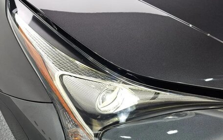 Toyota Prius IV XW50, 2017 год, 1 850 000 рублей, 3 фотография