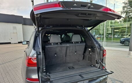 BMW X7, 2019 год, 7 000 000 рублей, 9 фотография