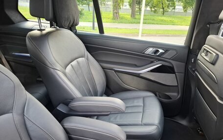 BMW X7, 2019 год, 7 000 000 рублей, 32 фотография
