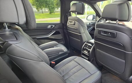 BMW X7, 2019 год, 7 000 000 рублей, 31 фотография