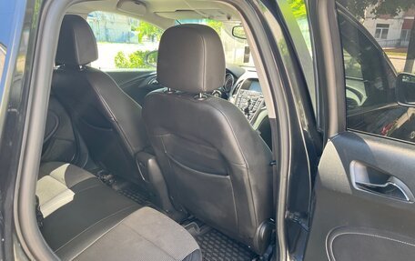 Opel Astra J, 2010 год, 750 000 рублей, 11 фотография