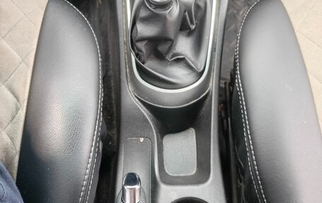 Hyundai Solaris II рестайлинг, 2013 год, 650 000 рублей, 17 фотография