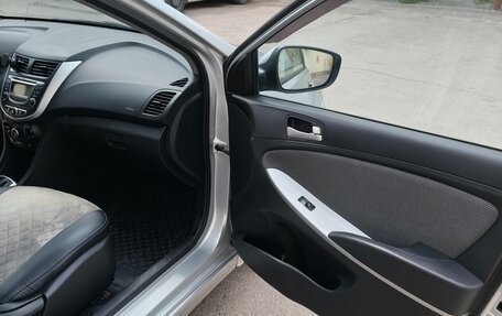 Hyundai Solaris II рестайлинг, 2013 год, 650 000 рублей, 11 фотография