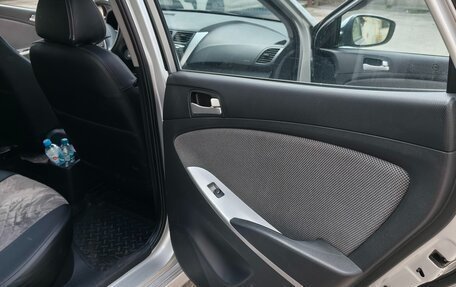Hyundai Solaris II рестайлинг, 2013 год, 650 000 рублей, 12 фотография