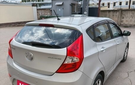 Hyundai Solaris II рестайлинг, 2013 год, 650 000 рублей, 7 фотография