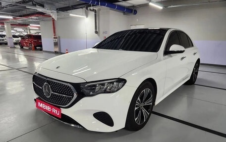Mercedes-Benz E-Класс, 2024 год, 5 165 000 рублей, 1 фотография