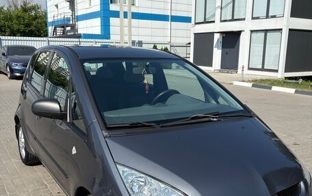 Mitsubishi Colt VI рестайлинг, 2006 год, 670 000 рублей, 3 фотография