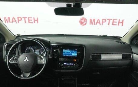 Mitsubishi Outlander III рестайлинг 3, 2014 год, 1 180 000 рублей, 15 фотография