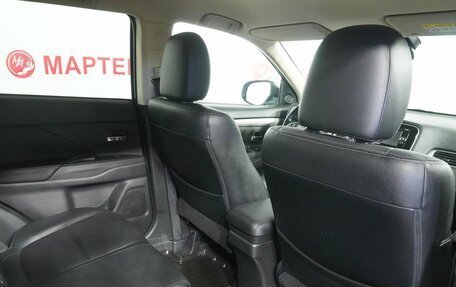 Mitsubishi Outlander III рестайлинг 3, 2014 год, 1 180 000 рублей, 11 фотография