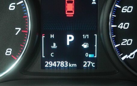 Mitsubishi Outlander III рестайлинг 3, 2014 год, 1 180 000 рублей, 17 фотография