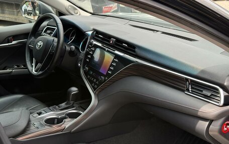 Toyota Camry, 2019 год, 2 790 000 рублей, 16 фотография