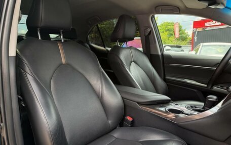 Toyota Camry, 2019 год, 2 790 000 рублей, 36 фотография