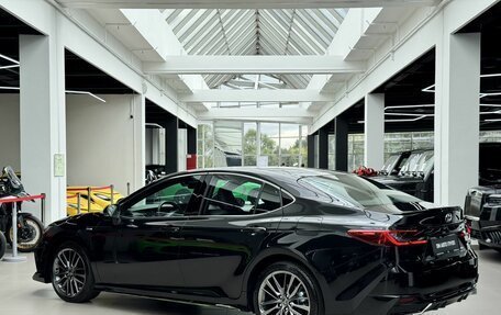 Toyota Camry, 2025 год, 3 990 000 рублей, 10 фотография