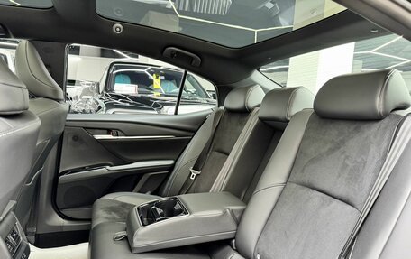 Toyota Camry, 2025 год, 3 990 000 рублей, 25 фотография