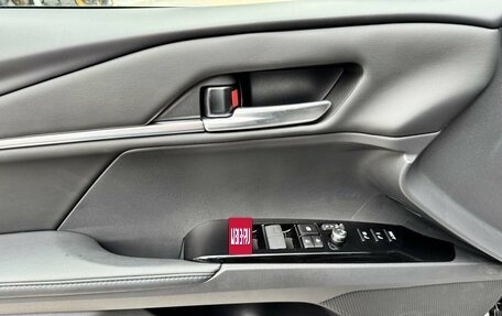 Toyota Camry, 2025 год, 3 990 000 рублей, 19 фотография