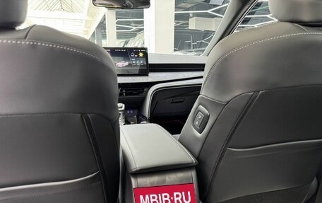 Toyota Camry, 2025 год, 3 990 000 рублей, 24 фотография