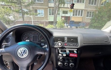 Volkswagen Golf IV, 2003 год, 180 000 рублей, 7 фотография