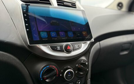 Hyundai Solaris II рестайлинг, 2012 год, 710 000 рублей, 17 фотография
