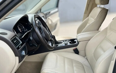 Volkswagen Touareg III, 2014 год, 2 200 000 рублей, 2 фотография