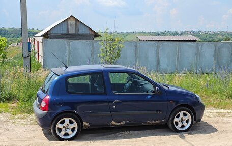 Renault Clio III, 2001 год, 349 000 рублей, 2 фотография