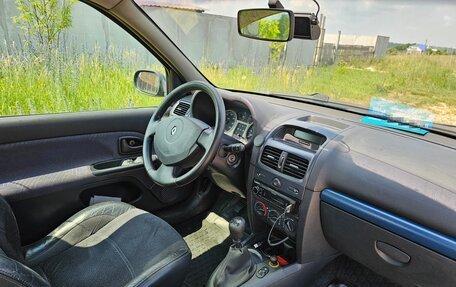 Renault Clio III, 2001 год, 349 000 рублей, 9 фотография