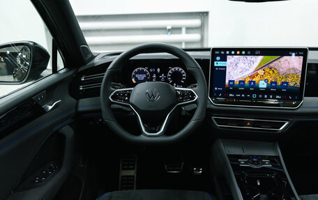 Volkswagen Tiguan, 2026 год, 4 750 000 рублей, 28 фотография