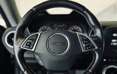 Chevrolet Camaro VI, 2017 год, 2 699 900 рублей, 13 фотография