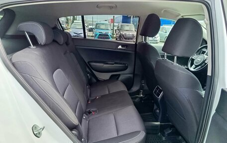 KIA Sportage IV рестайлинг, 2018 год, 2 199 995 рублей, 15 фотография