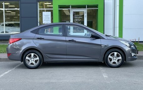 Hyundai Solaris II рестайлинг, 2015 год, 1 035 000 рублей, 4 фотография