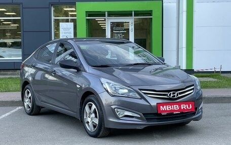 Hyundai Solaris II рестайлинг, 2015 год, 1 035 000 рублей, 3 фотография