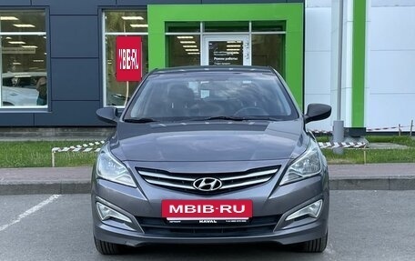 Hyundai Solaris II рестайлинг, 2015 год, 1 035 000 рублей, 2 фотография