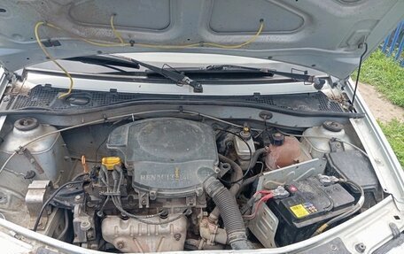 Renault Logan I, 2006 год, 300 000 рублей, 3 фотография