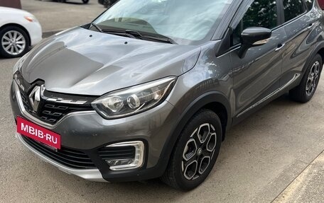 Renault Kaptur I рестайлинг, 2022 год, 1 350 000 рублей, 2 фотография