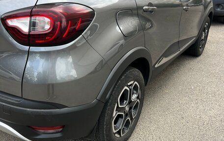 Renault Kaptur I рестайлинг, 2022 год, 1 350 000 рублей, 8 фотография