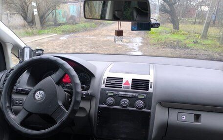 Volkswagen Touran III, 2006 год, 760 000 рублей, 8 фотография