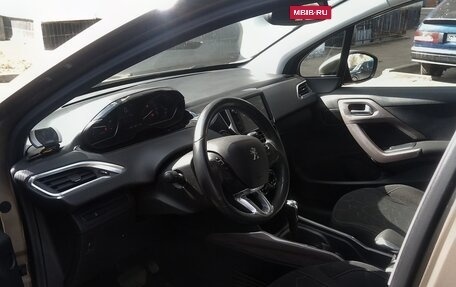 Peugeot 2008 II, 2015 год, 1 190 000 рублей, 7 фотография