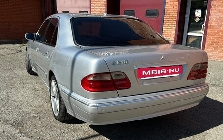 Mercedes-Benz E-Класс, 2001 год, 450 000 рублей, 6 фотография