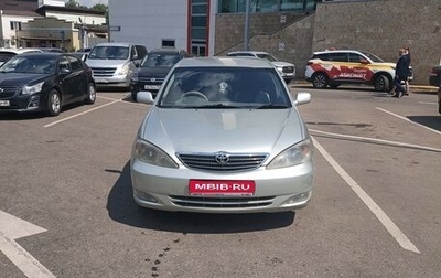 Toyota Camry V40, 2002 год, 600 000 рублей, 1 фотография