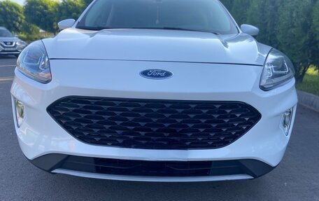 Ford Escape, 2019 год, 2 400 000 рублей, 2 фотография