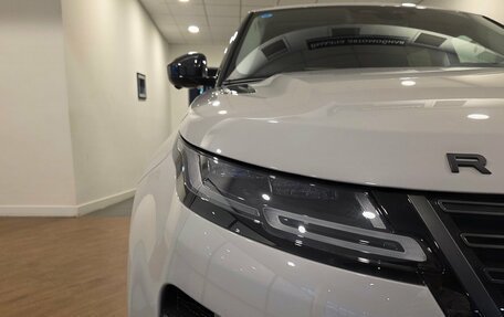 Land Rover Range Rover Evoque II, 2025 год, 5 800 000 рублей, 7 фотография