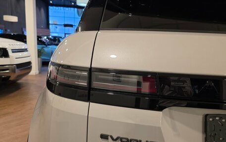 Land Rover Range Rover Evoque II, 2025 год, 5 800 000 рублей, 10 фотография