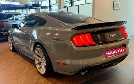 Ford Mustang VI рестайлинг, 2020 год, 3 190 000 рублей, 6 фотография