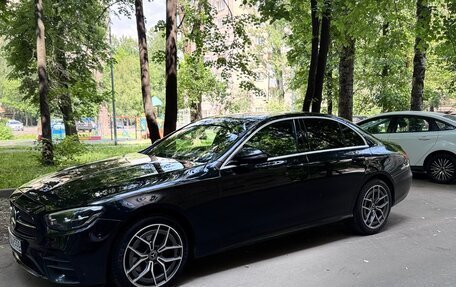 Mercedes-Benz E-Класс, 2021 год, 3 100 000 рублей, 2 фотография